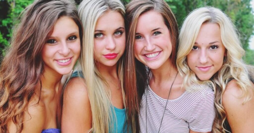 4 girls group name